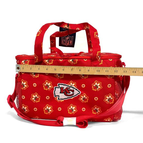 Vera Bradley Lighten Up NFL KC Chiefs Cooler New $110 Red Yellow Bandana Tote - Picture 9 of 12